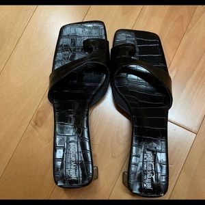 jeffrey campbell square toed heel